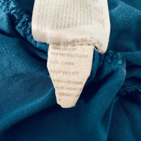 Flutter & Kick Maternity V Neck Short Sleeve Shirt Teal Size Medium - Picture 9 of 10